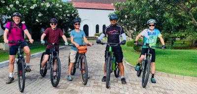  David Voas Cycling on the  tour with redspokes